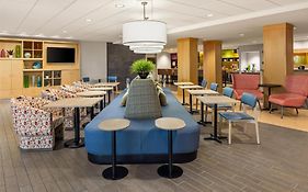 Home2 Suites By Hilton Roseville Minneapolis