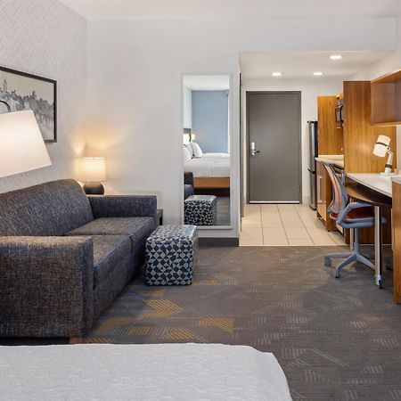 Home2 Suites By Hilton Roseville Minneapolis Exterior photo