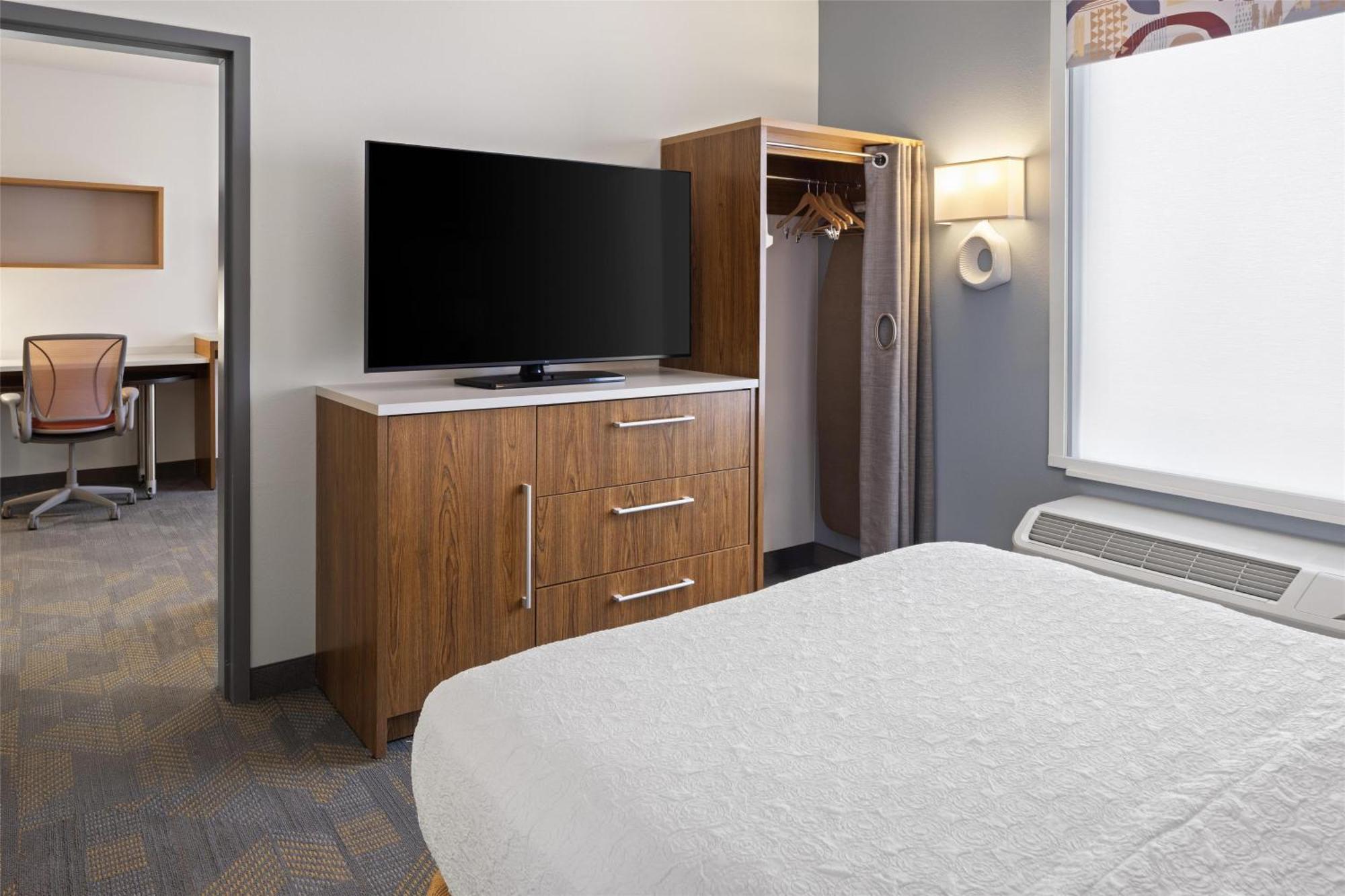 Home2 Suites By Hilton Roseville Minneapolis Exterior photo