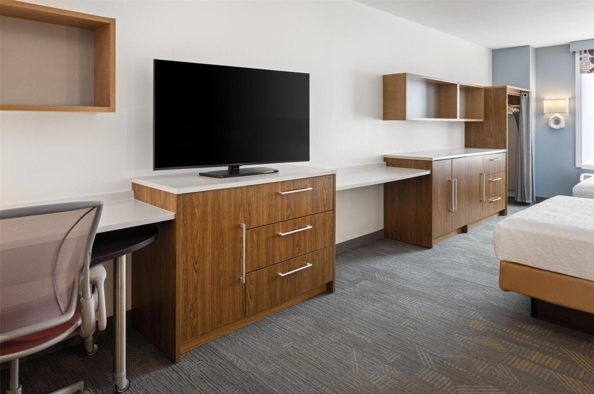 Home2 Suites By Hilton Roseville Minneapolis Exterior photo