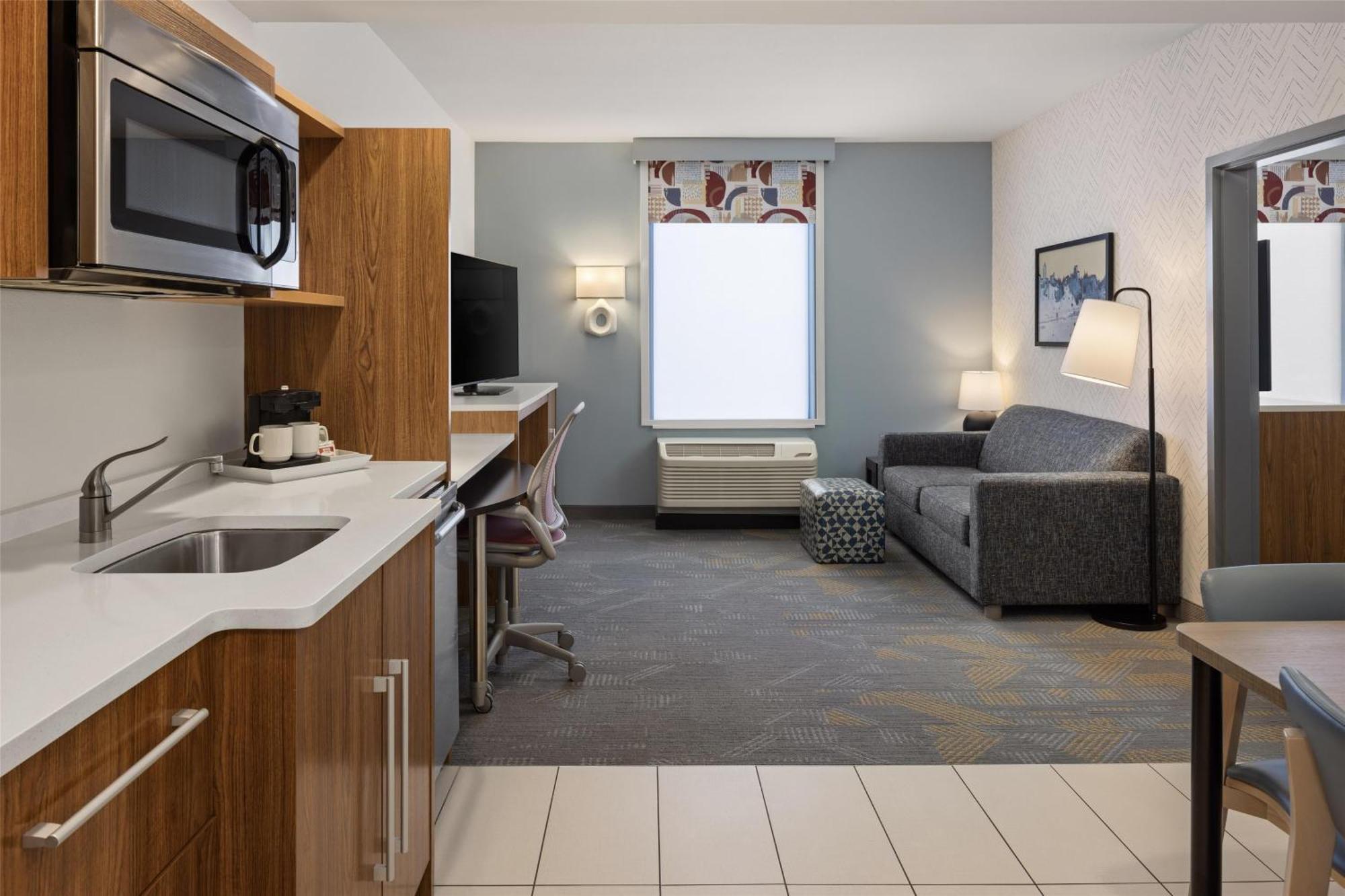 Home2 Suites By Hilton Roseville Minneapolis Exterior photo